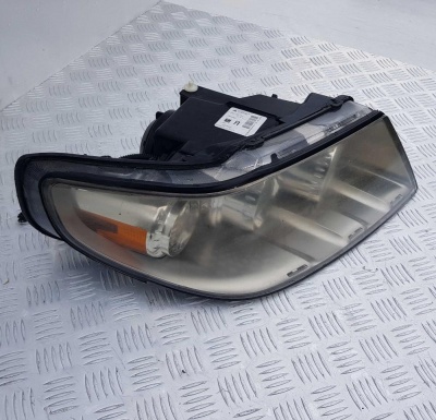 Фара передняя правая Saab 9-7X 19 121 827; 15876934