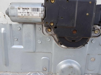 Люк Chrysler Pacifica 2003-2008 5102848AA; 68038831AA